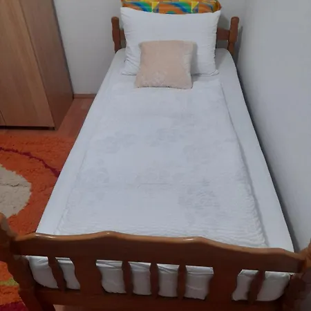 Classic Apartment Bivolje Brdo