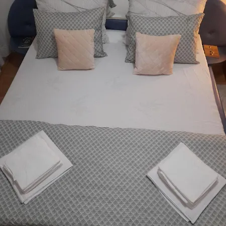 Classic Apartment Bivolje Brdo